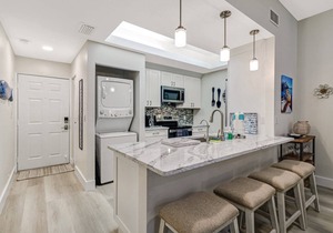 Beautiful Bonita Bay Condo! Beach Shuttle, Pool, Kayaks, Tennis & Over $100 of Free Daily Activities