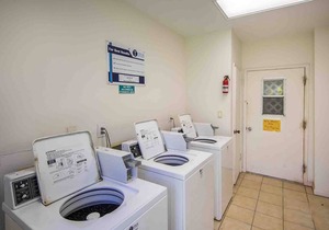 Beautiful Coastal Townhome in Miramar Beach | Pool & Hot Tub!