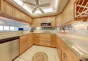 BEAUTIFUL CONDO WITH PERFECT VIEW OF BEACH AND GULF WITH NEW HEATED POOL