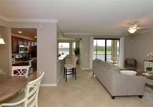 Beautiful condo in gorgeous Lakewood National golf community