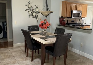 Beautiful home within Walking distance to Sumter Landing