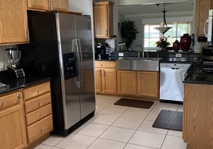 Beautiful home within Walking distance to Sumter Landing