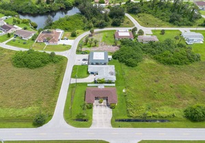 Beautiful House near Warm Mineral Springs