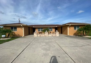 Beautiful House near Warm Mineral Springs