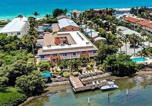 Beautiful studio unit at resort, sleeps 2
