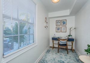 Beautiful Waterfront Resort Style Living - 1 bed