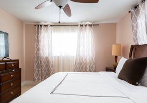 Beautifully Renovated Palm Beach Gardens Apartment