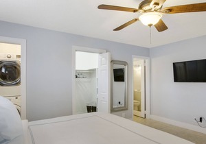 Beautifully #2Renovated Palm Beach Gardens Apartment2