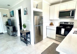 Best Deal Available for a monthly rental home during season! 🏝️🐬