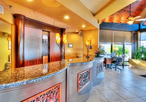 Best Western Aku Tiki Inn