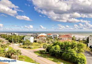 Blue Mountain Beach 'Carried Away' 35 N. Grande Beach Rd (House)