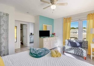 Boutique studio near downtown WPB and Intracoastal