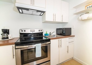 Bright and Beautiful Apt in the Heart of Miami! #3