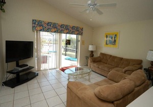 Budget Getaway - Eagle Pointe - Feature Packed Spacious 3 Beds 2 Baths Villa - 7 Miles To Disney