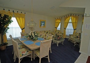Budget Getaway - Eagle Pointe - Feature Packed Spacious 3 Beds 2 Baths Villa - 7 Miles To Disney