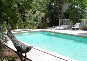 Captiva Vacation Home: comfort, private pool, dock, 300 steps to private beach