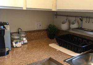 Centrally located between downtown Fort Lauderdale, Airport and the Beach