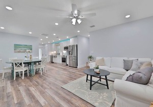 Charming 1bd 1bth Vacation Getaway New Build in Jacksonville - Centrally Located