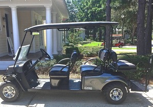 Charming Beach Cottage w/ 6-Seat GOLF CART - Easy Beach & Pool Access, Tram.