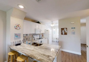 Charming Townhouse at Colony Reef 18C — Perfect Beachside Getaway!