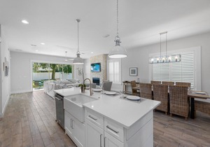 Chic Beach Stay Heated Pool Epic Game Room