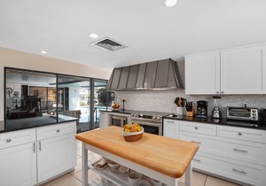 Classic Design and Comfortable Vacation Home