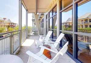Classic Dog-Friendly Condo with Shared Pool, High-Speed WiFi, and Central AC