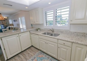 Coastal Chic Waterfront Condo Anna Maria Island Westbay Point 195 Holmes Beach