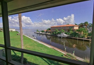 Coastal Chic Waterfront Condo Anna Maria Island Westbay Point 195 Holmes Beach