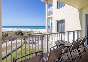 Coastal Comfort & Stunning Sunsets