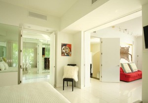 Coconut Grove Villa Calusa