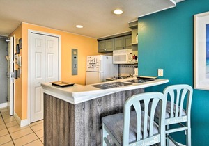 Colorful Ocean-View Studio Steps from the Beach!