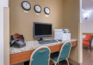 Comfort Inn & Suites DeLand - near University