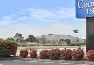 Comfort Inn & Suites at Stone Mountain