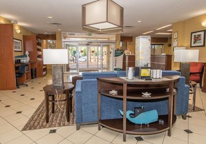 Comfort Suites Commonwealth