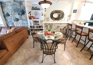 Condo ∙ 2 bedrooms ∙ 6 guests