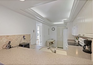 Condo overlooking Clam Bay w/pool & beach access