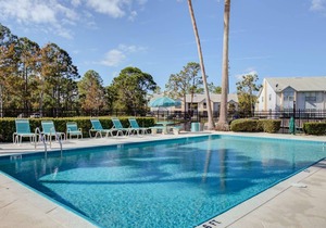 Conv Located! 2 Miles 2 Daytona Intl Spdway/ Tanger Outlets-Ground Floor-Community Pool -Secure WIF!