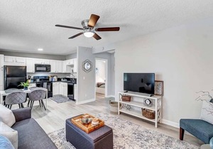 Cozy Apartment on Shaded Street!