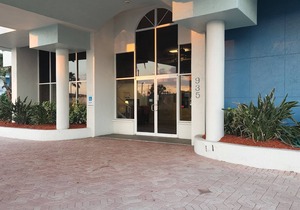 Cozy Beachside Condo