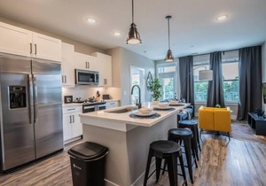 Cozy Downtown ATL Apartment/FREE PARKING/FREE WIFI