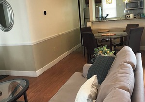Cozy & Mod condo, Walk to Beach, Self check In-Out, WiFi, 2 Heated Pools, Piers+