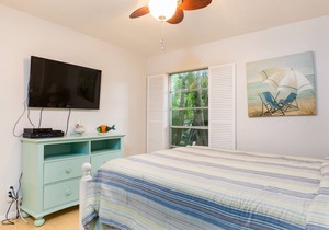 Crescent Street 1138 A, pet-friendly, 2 bedrooms, Pool, Walk to the beach