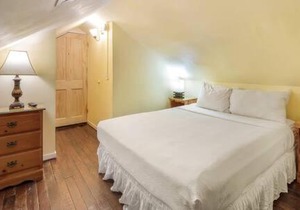 Curry House - Room 9