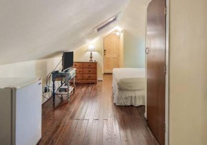 Curry House - Room 9