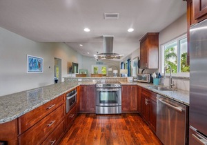 Decked Out – AMI Luxury Retreat w/Heated Pool In A Prime Island Location