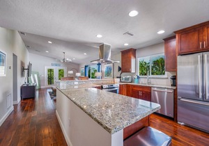 Decked Out – AMI Luxury Retreat w/Heated Pool In A Prime Island Location