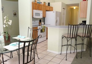Deluxe 4 bed 2 bath pool home at The Manors, Westridge near Disney, Orlando