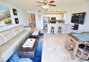 Destin West Gulfside #603 ~Spectacular Penthouse View! ~Free Beach Service!