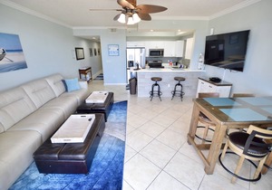 Destin West Gulfside #605 ~Free Beach Service! Amazing View! Lazy River & Pools!